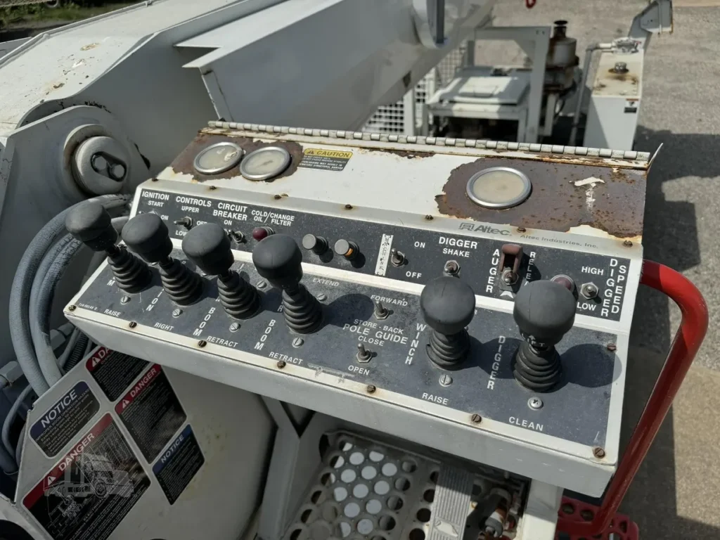 2000 Altec D947TR