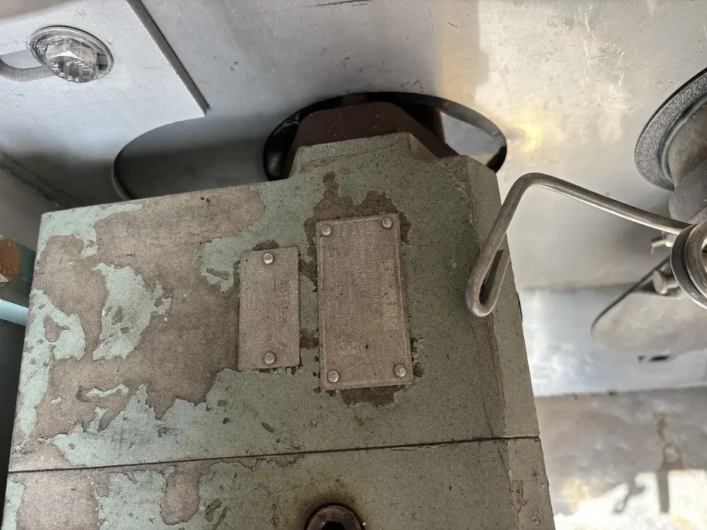 2005 Walker 5200 Gal