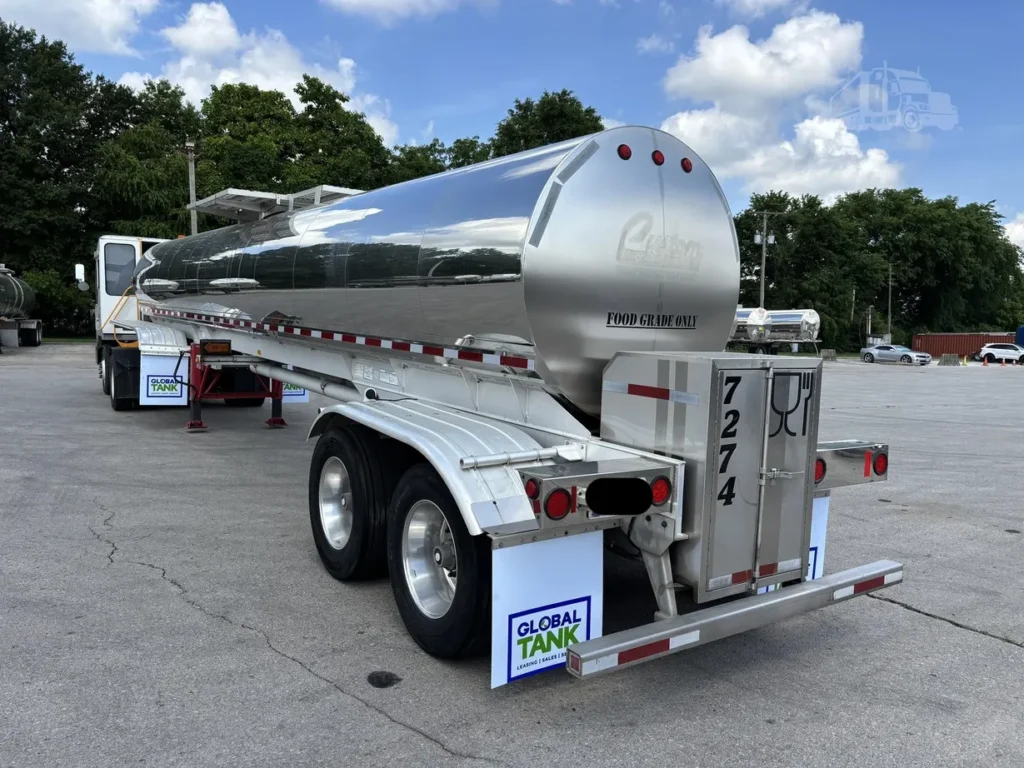 2005 Walker 5200 Gal